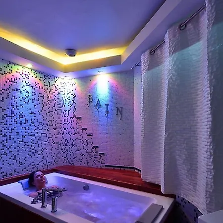 فندق مبيت وإفطار D'hotes De 3*