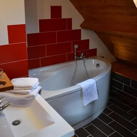 Oda ve Kahvaltı D'hotes De 3*