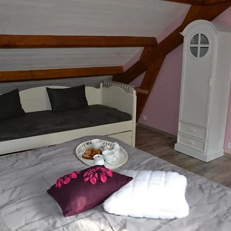 فندق مبيت وإفطار D'hotes De Vienne-en-Arthies